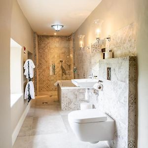 Chapel Suite